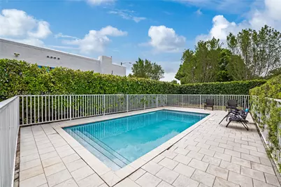 2255 SW 10th #B, Miami, FL 33135 - Photo 7