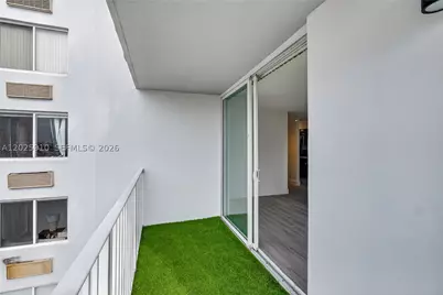 1255 Collins #504, Miami Beach, FL 33139 - Photo 21