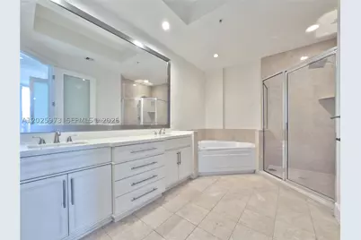 848 Brickell Key #306, Miami, FL 33131 - Photo 15