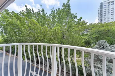 2704 NE 184th, Aventura, FL 33160 - Photo 45