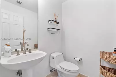 2704 NE 184th, Aventura, FL 33160 - Photo 21