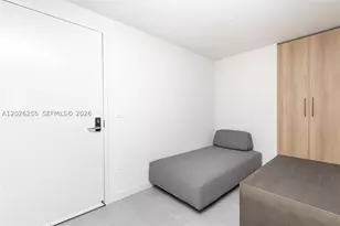 121 NE 5th, Miami, FL 33132 - Photo 23