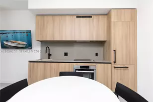 121 NE 5th, Miami, FL 33132 - Photo 3