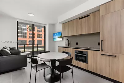 121 NE 5th #510, Miami, FL 33132 - Photo 5