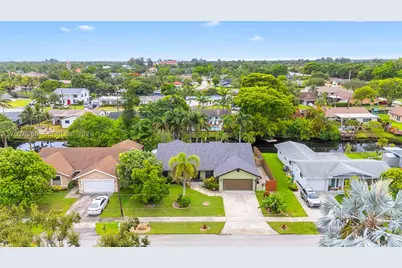 150 SW 127th, Plantation, FL 33325 - Photo 5