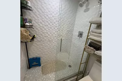 2924 Collins #301, Miami Beach, FL 33140 - Photo 13
