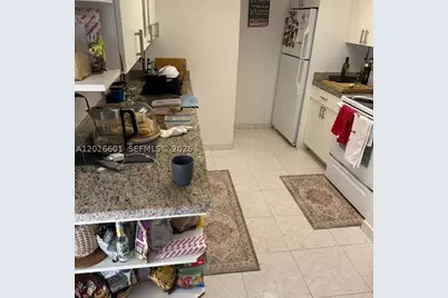 2924 Collins #301, Miami Beach, FL 33140 - Photo 9