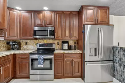 8941 S Hollybrook #205, Pembroke Pines, FL 33025 - Photo 7