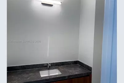175 SE 25 #901, Miami, FL 33129 - Photo 15