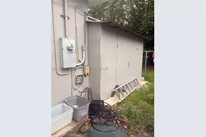 1100 NW 110th, Miami, FL 33168 - Photo 9