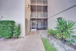 2441 SW 82nd, Davie, FL 33324 - Photo 9