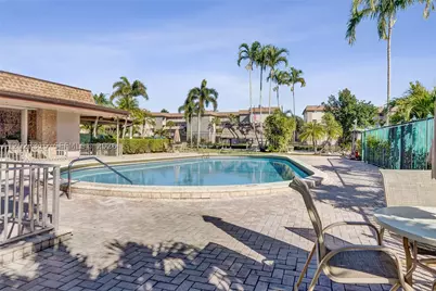 2441 SW 82nd #205, Davie, FL 33324 - Photo 5