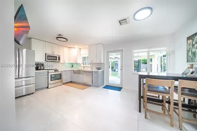 1101 NE 5th, Hallandale, FL 33009 - Photo 11
