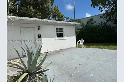 685 SW 7th, Dania Beach, FL 33004 - Photo 7