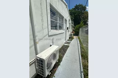 685 SW 7th, Dania Beach, FL 33004 - Photo 3