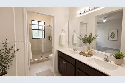 3342 W 104th, Hialeah, FL 33018 - Photo 31