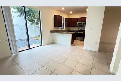 3342 W 104th, Hialeah, FL 33018 - Photo 7