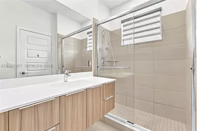 10250 NW 76th, Doral, FL 33178 - Photo 29