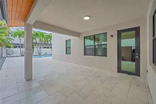 10250 NW 76th, Doral, FL 33178 - Photo 33