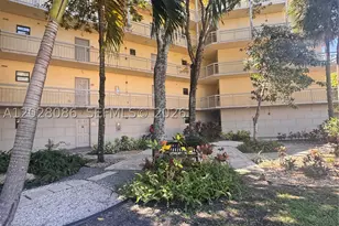 8290 Lake, Doral, FL 33166 - Photo 13