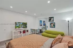 911 Meridian, Miami Beach, FL 33139 - Photo 1