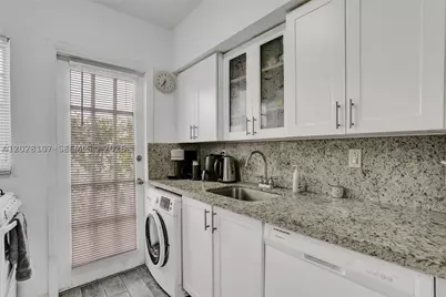 911 Meridian #104, Miami Beach, FL 33139 - Photo 5