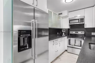 3 Island #11B, Miami Beach, FL 33139 - Photo 9