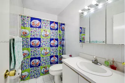 790 W 73rd, Hialeah, FL 33014 - Photo 37