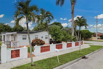 790 W 73rd, Hialeah, FL 33014 - Photo 7