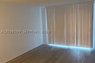 9460 Fontainebleau, Miami, FL 33172 - Photo 5