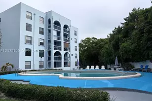 9460 Fontainebleau, Miami, FL 33172 - Photo 39