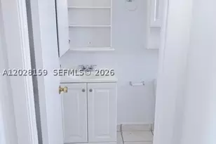 9460 Fontainebleau, Miami, FL 33172 - Photo 19