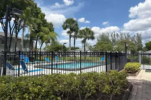 1141 Lake Victoria, Palm Beach, FL 33411 - Photo 27