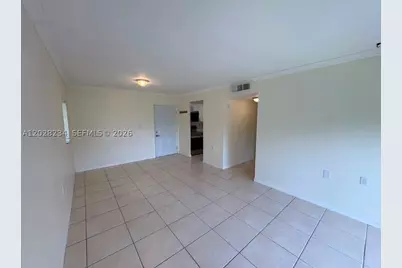 1141 Lake Victoria #F, Palm Beach, FL 33411 - Photo 3