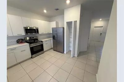 12856 NW 22nd #12856, Miami, FL 33167 - Photo 11