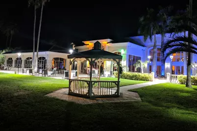9755 NW 52nd #219, Doral, FL 33178 - Photo 17