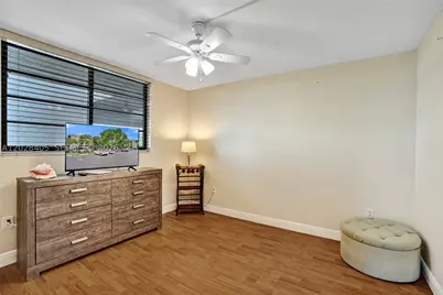 901 Colony Point #501, Pembroke Pines, FL 33026 - Photo 11