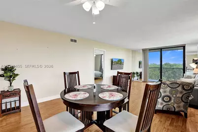 901 Colony Point #501, Pembroke Pines, FL 33026 - Photo 15