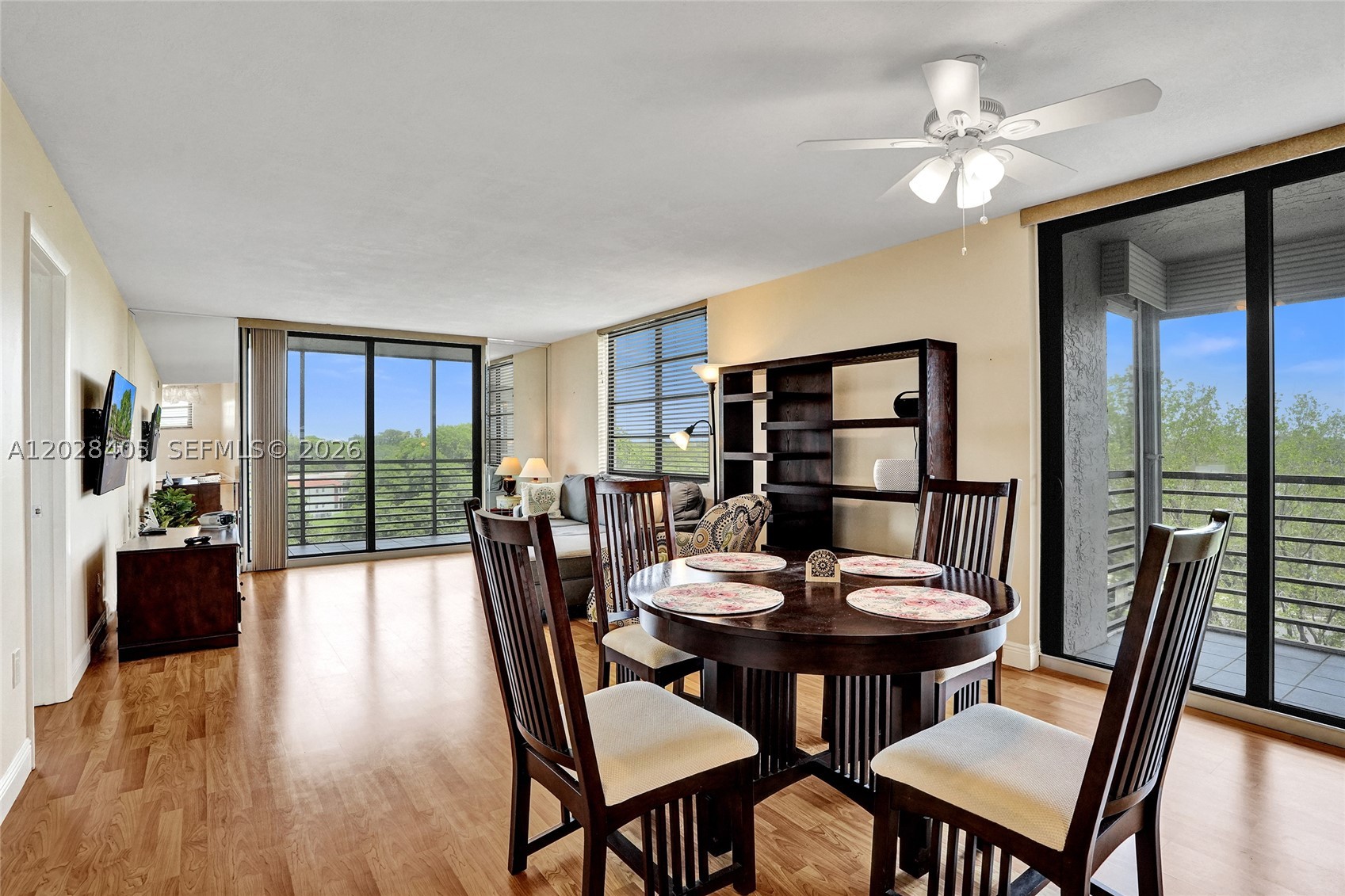 901 Colony Point #501 - 901 Colony Point #501, Pembroke Pines, FL 33026 Luxury Property | Jose Angel Pina