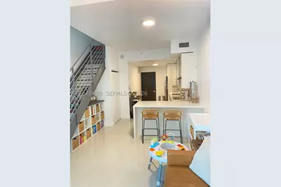 60 SW 13th #2212, Miami, FL 33130 - Photo 5