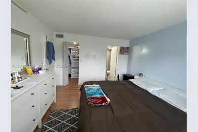 9281 Sunrise Lakes #209, Sunrise, FL 33322 - Photo 19