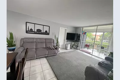 9281 Sunrise Lakes #209, Sunrise, FL 33322 - Photo 11