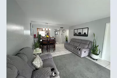 9281 Sunrise Lakes #209, Sunrise, FL 33322 - Photo 9