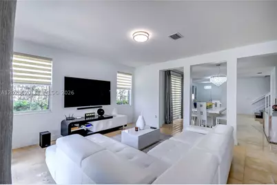 10555 NW 69th, Doral, FL 33178 - Photo 25