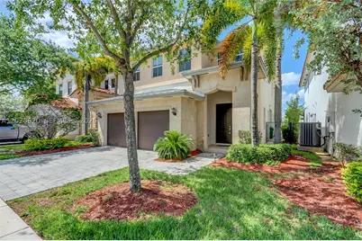 10555 NW 69th, Doral, FL 33178 - Photo 13