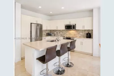10555 NW 69th, Doral, FL 33178 - Photo 3