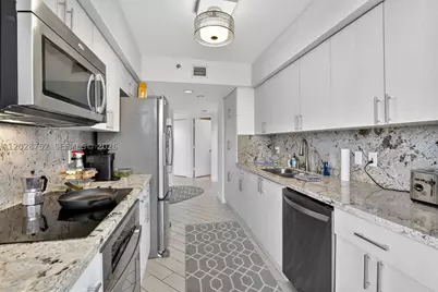 1000 Island #503, Aventura, FL 33160 - Photo 9