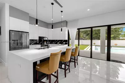 152 NW 165th, Miami, FL 33169 - Photo 3