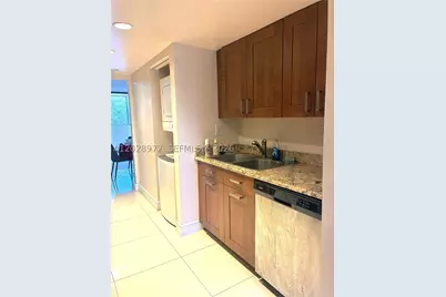 7451 NW 16th #403, Plantation, FL 33313 - Photo 5