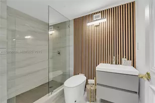 1450 Brickell Bay, Miami, FL 33131 - Photo 27